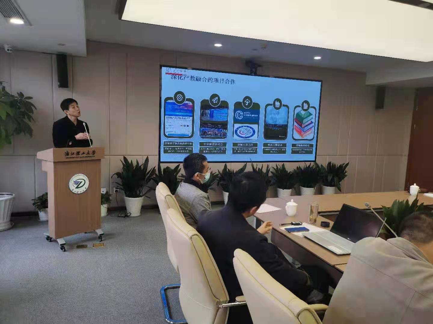 60658756aabb4.jpg bb454ebc6f2e0501a75ad914d308e42.jpg